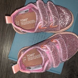 Toms infant Rose Gold shoe
